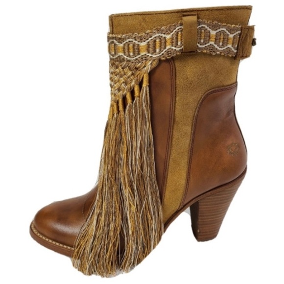 COBRA SOCIETY Canon Brown Western
Fringe Ankle Boots Savana Biscotto - Picture 2 of 2